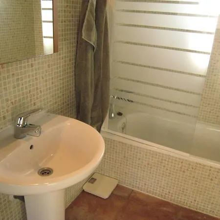 Villa Belvilla By Oyo Bandoleros, Cleaning Included *